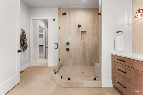 225-e-cheatgrass-ct-mayfield-id-32