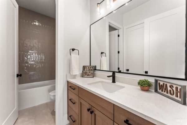 225-e-cheatgrass-ct-mayfield-id-41